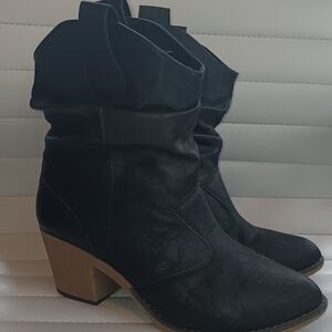 Women's Black Slouched Ankle Boots